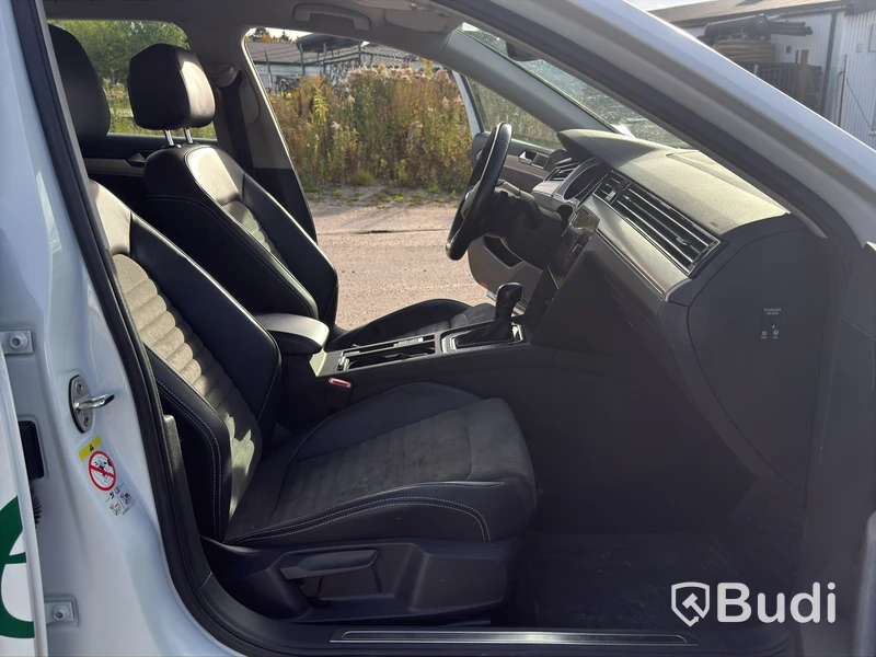 Volkswagen Passat Sportscombi 2.0 TDI | 4Motion | DSG | 2023