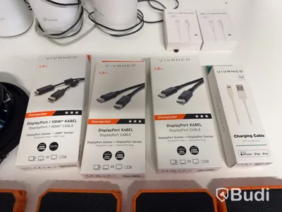 Elektronikparti, blandade tillbehör och nätverksprodukter