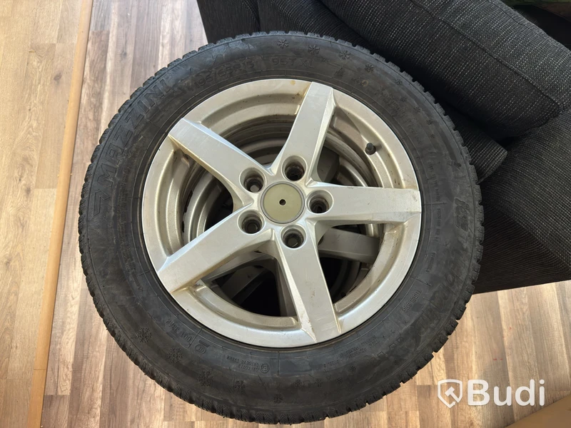Dubbade vinterhjul | Mercedes-Benz Citan