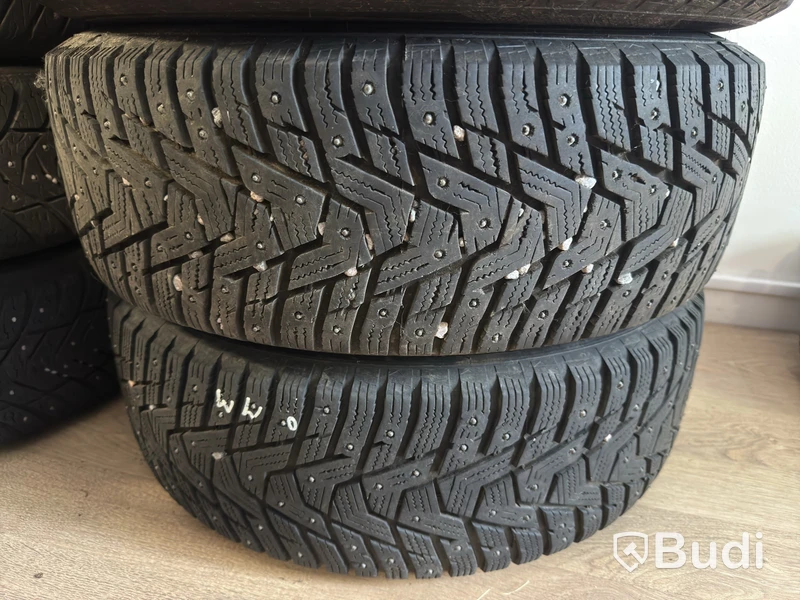 Dubbade vinterhjul | Mercedes-Benz Citan
