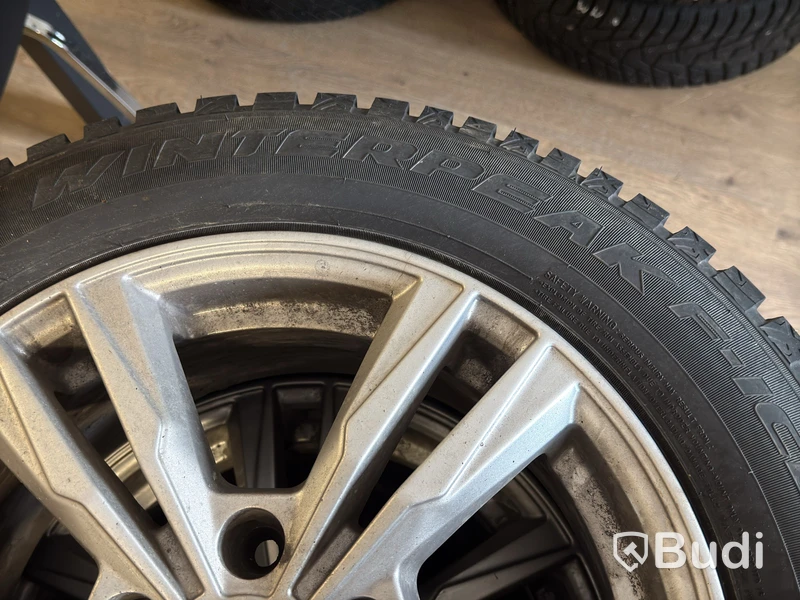 Dubbade vinterhjul | Mercedes-Benz Citan