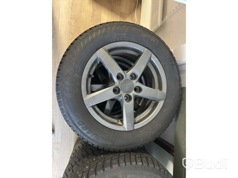 Dubbade vinterhjul | Mercedes-Benz Citan