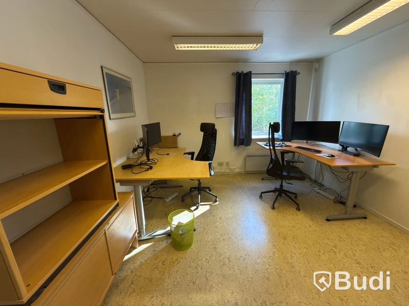 2 office workstations with dual monitors