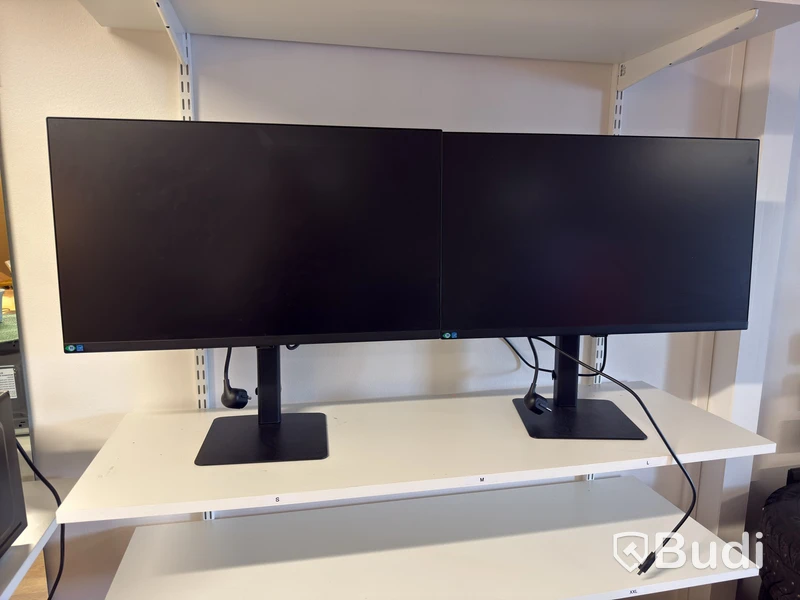 2 pcs 27” Samsung monitors, S27D600EA
