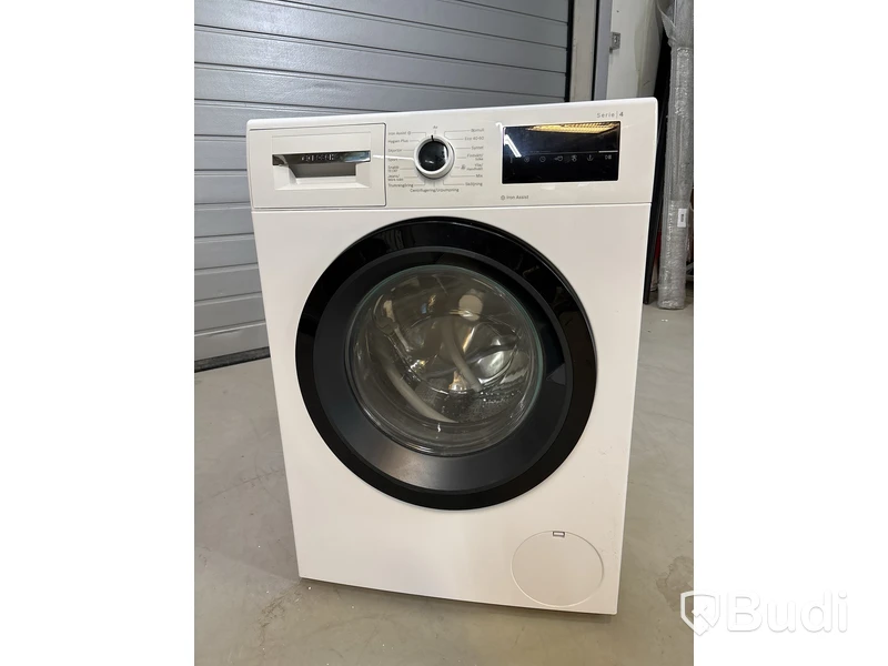 Tvättmaskin Bosch Serie 4, med Iron Assist.
