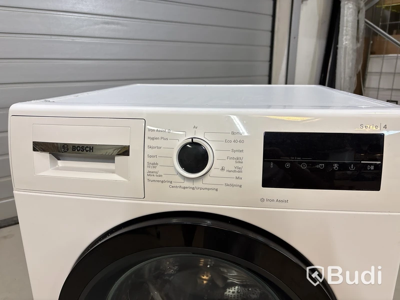 Tvättmaskin Bosch Serie 4, med Iron Assist.