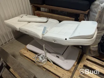 Weelko electric treatment table