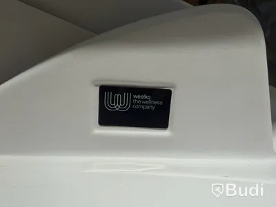 Weelko electric treatment table
