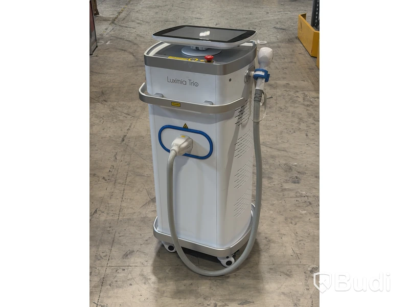 Luximia Trio FG200D – Professionell laser för hårborttagning med 3 våglängder