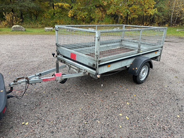Släpvagn med gallergrindar, Brenderup 750 kg, -2016
