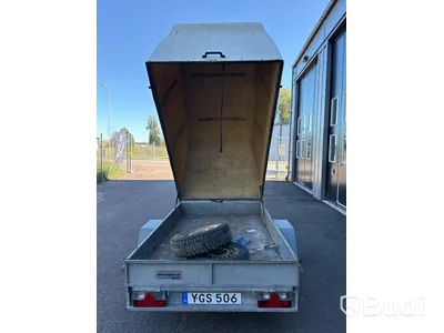 Bromsat kåpsläp SM-Släpet 1300 kg | 2017