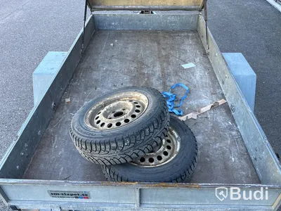 Bromsat kåpsläp SM-Släpet 1300 kg | 2017