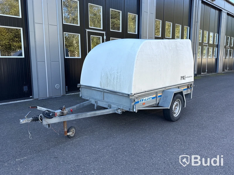 Bromsat kåpsläp SM-Släpet 1300 kg | 2017