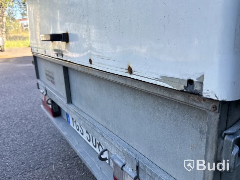 Bromsat kåpsläp SM-Släpet 1300 kg | 2017