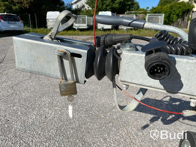Skåpsläp med lastramp,  Brenderup, 2021