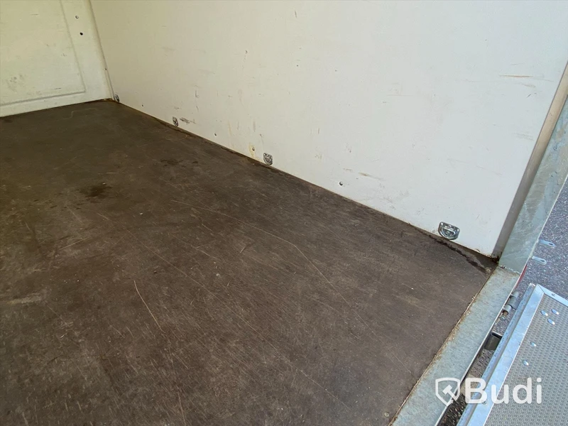 Skåpsläp med lastramp,  Brenderup, 2021