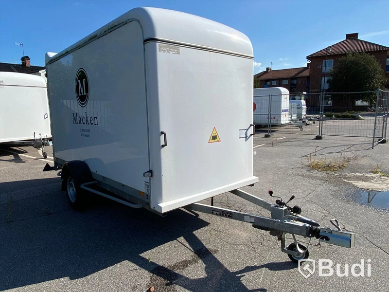 Skåpsläp med lastramp, Brenderup, 2020