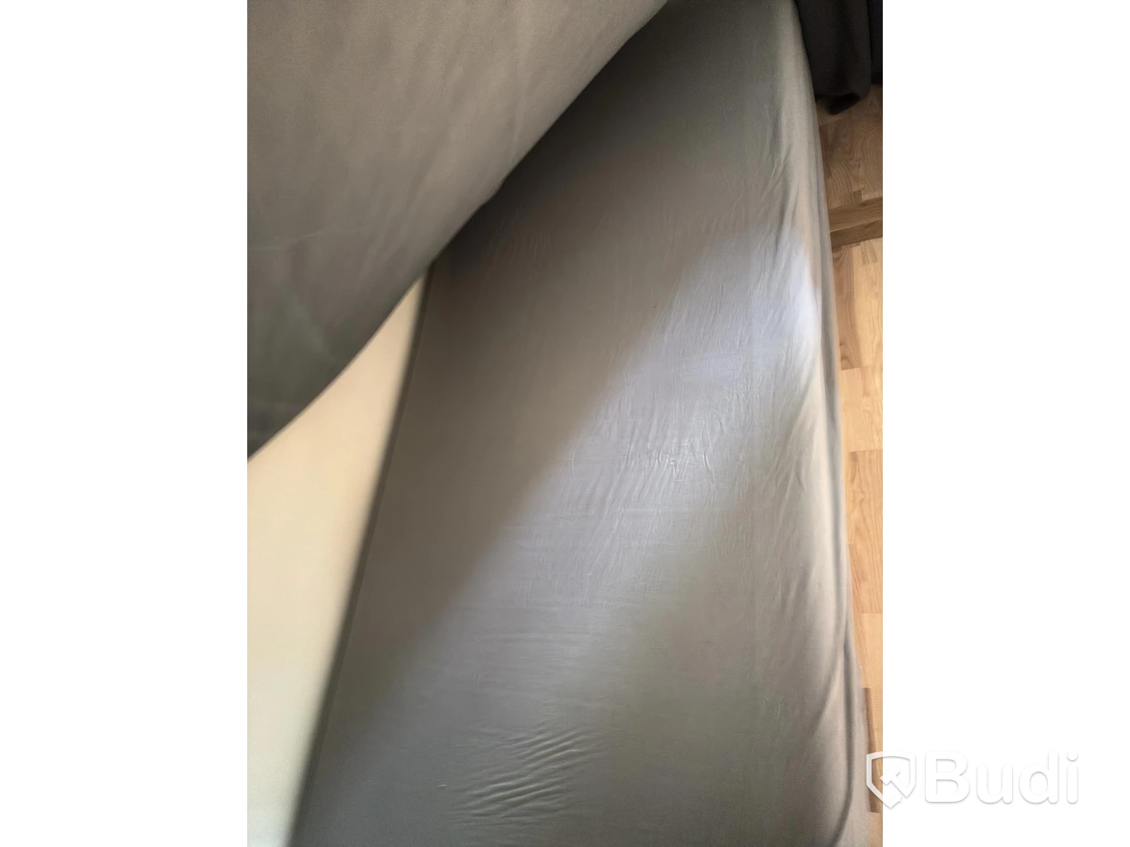 Contents of a fully furnished one-bedroom apartment - see all images for complete contents