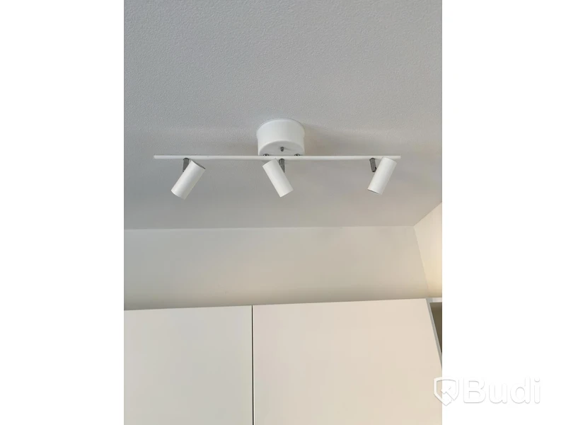 Inventarier till fullt möblerad tvårummare - se alla bilder för komplett innehåll