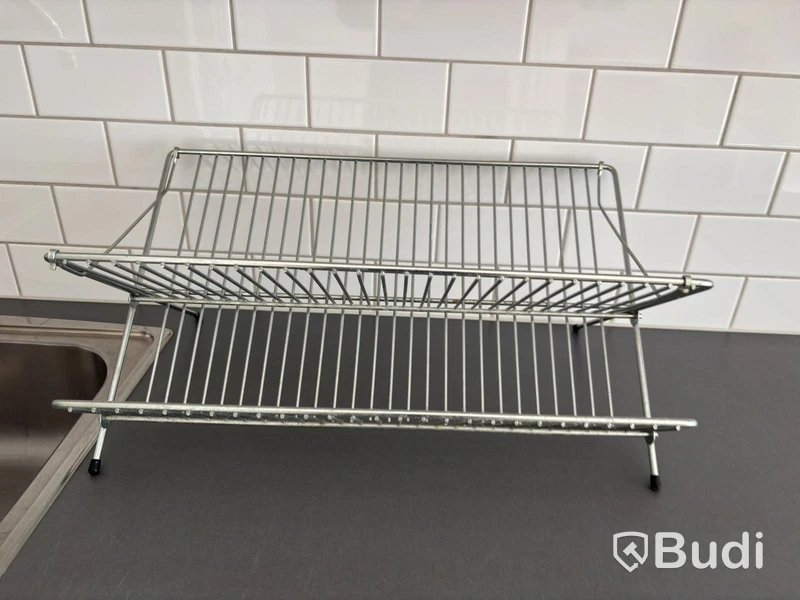 Inventarier till fullt möblerad tvårummare - se alla bilder för komplett innehåll
