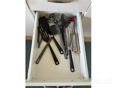 Inventarier till fullt möblerad trerummare - se alla bilder för komplett innehåll