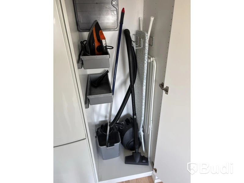 Inventarier till fullt möblerad trerummare - se alla bilder för komplett innehåll