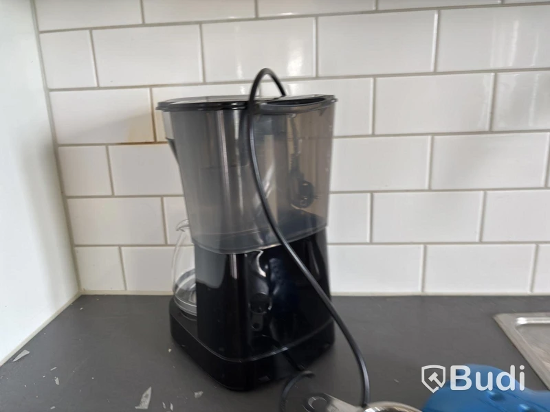 Inventarier till fullt möblerad trerummare - se alla bilder för komplett innehåll