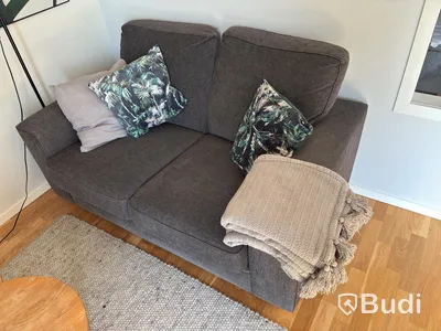 Contents of a fully furnished one-bedroom apartment - see all images for complete contents