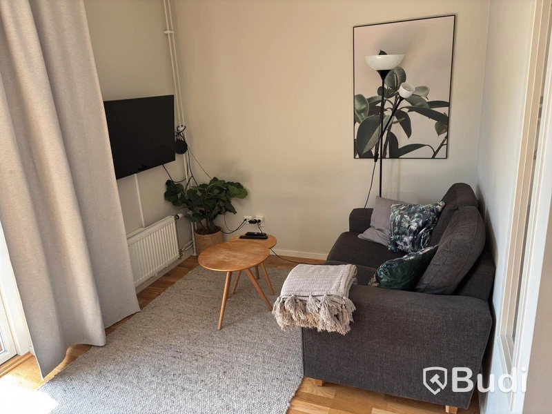 Inventarier till fullt möblerad tvårummare - se alla bilder för komplett innehåll