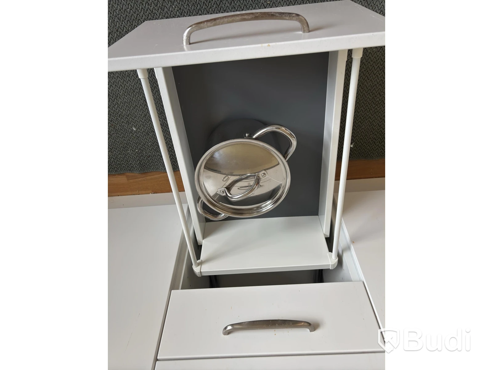 Inventarier till fullt möblerad trerummare - se alla bilder för komplett innehåll