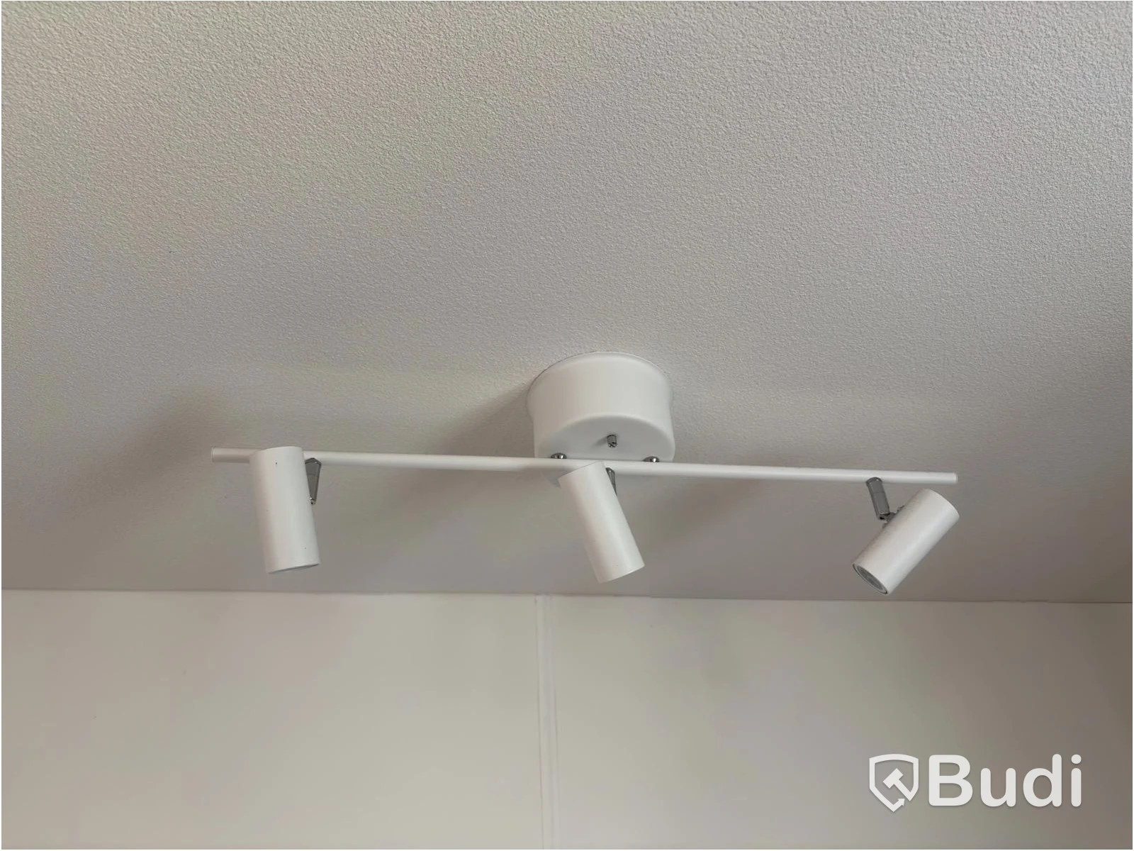 Inventarier till fullt möblerad trerummare - se alla bilder för komplett innehåll