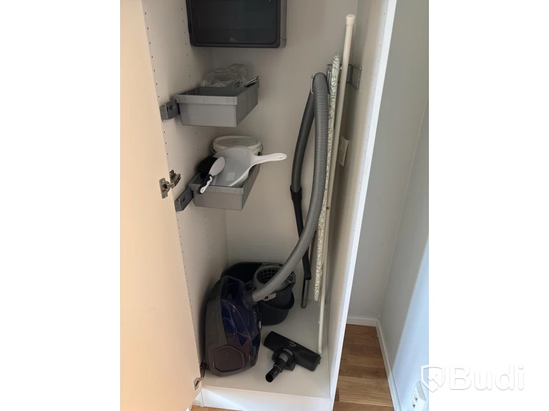 Inventarier till fullt möblerad tvårummare - se alla bilder för komplett innehåll