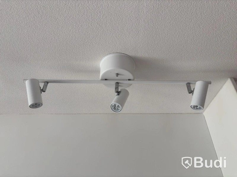 Inventarier till fullt möblerad tvårummare - se alla bilder för komplett innehåll