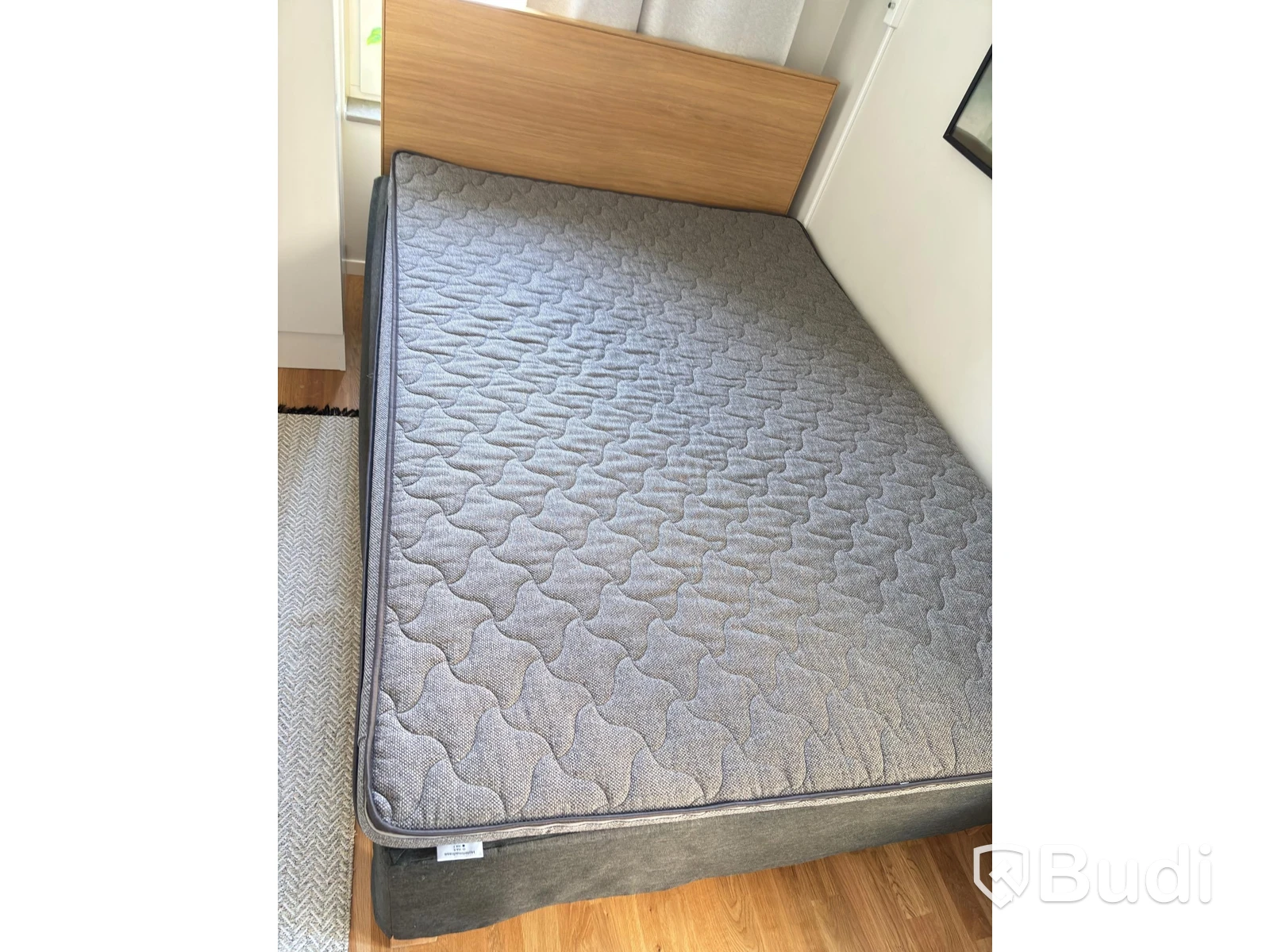 Contents of a fully furnished three-room apartment - see all images for the complete contents