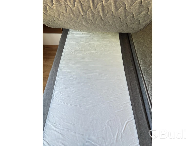 Contents of a fully furnished three-room apartment - see all images for the complete contents
