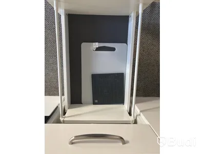Inventarier till fullt möblerad enrummare - se alla bilder för komplett innehåll