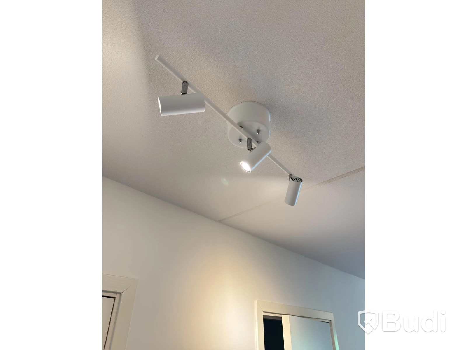 Inventarier till fullt möblerad tvårummare - se alla bilder för komplett innehåll