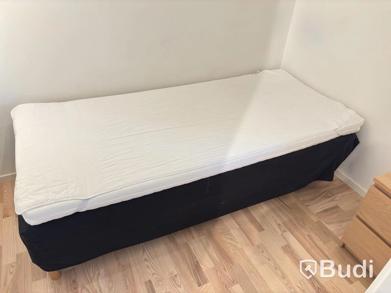 Inventarier till fullt möblerad tvårummare - se alla bilder för komplett innehåll