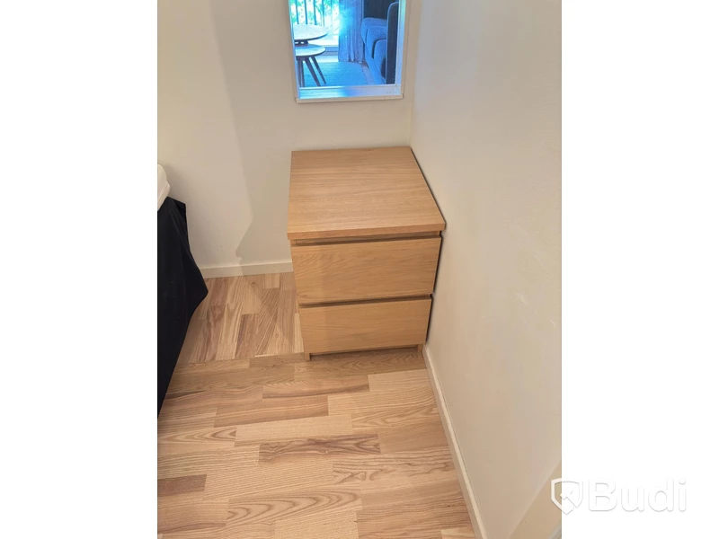 Inventarier till fullt möblerad tvårummare - se alla bilder för komplett innehåll