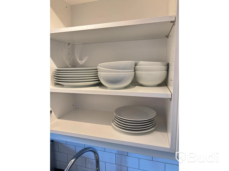 Inventarier till fullt möblerad tvårummare - se alla bilder för komplett innehåll