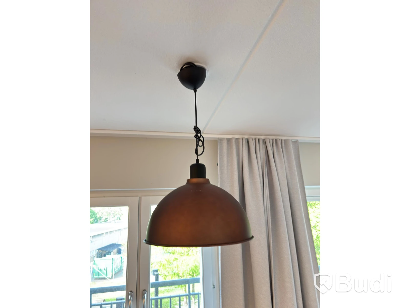 Contents of a fully furnished three-room apartment - see all images for complete contents