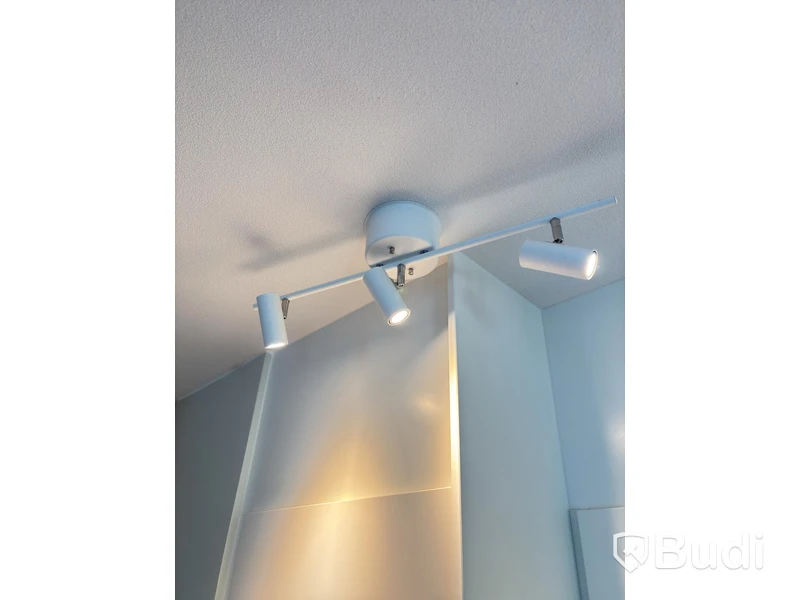 Contents of a fully furnished three-room apartment - see all images for complete contents