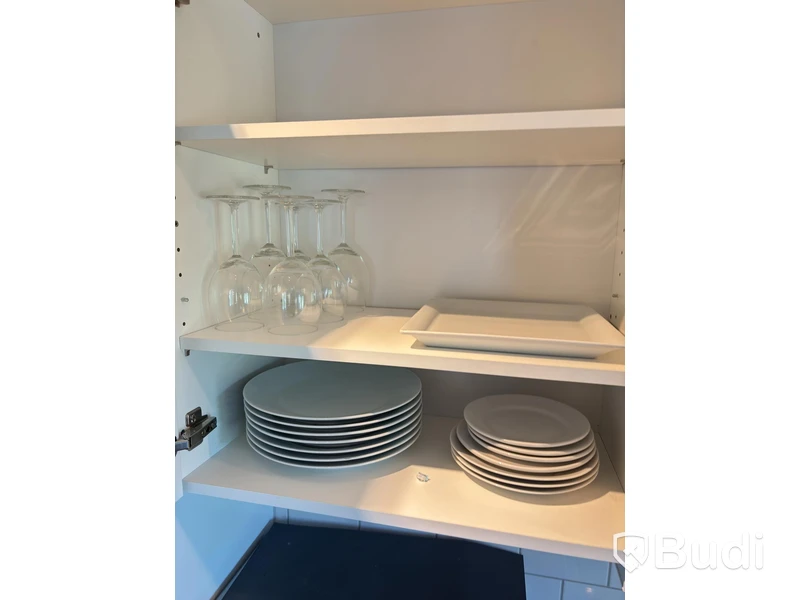 Contents of a fully furnished three-room apartment - see all images for complete contents