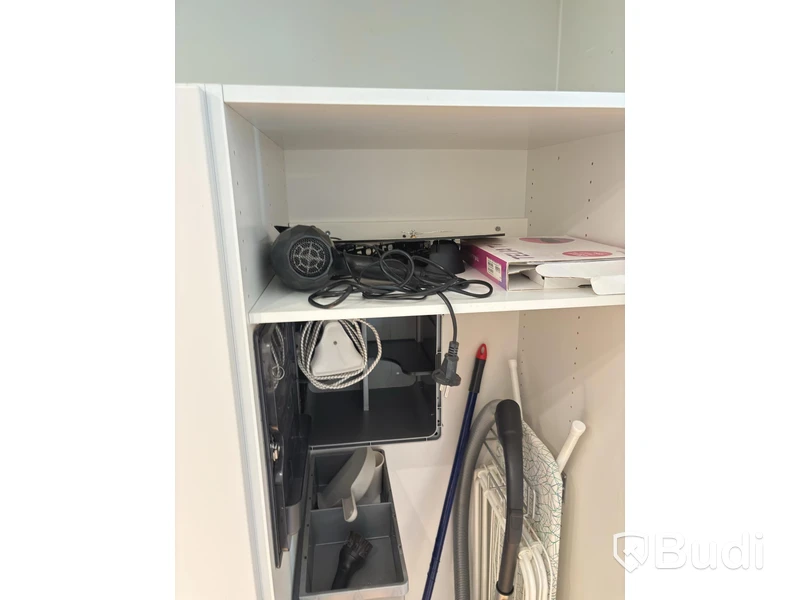 Contents of a fully furnished three-room apartment - see all images for complete contents