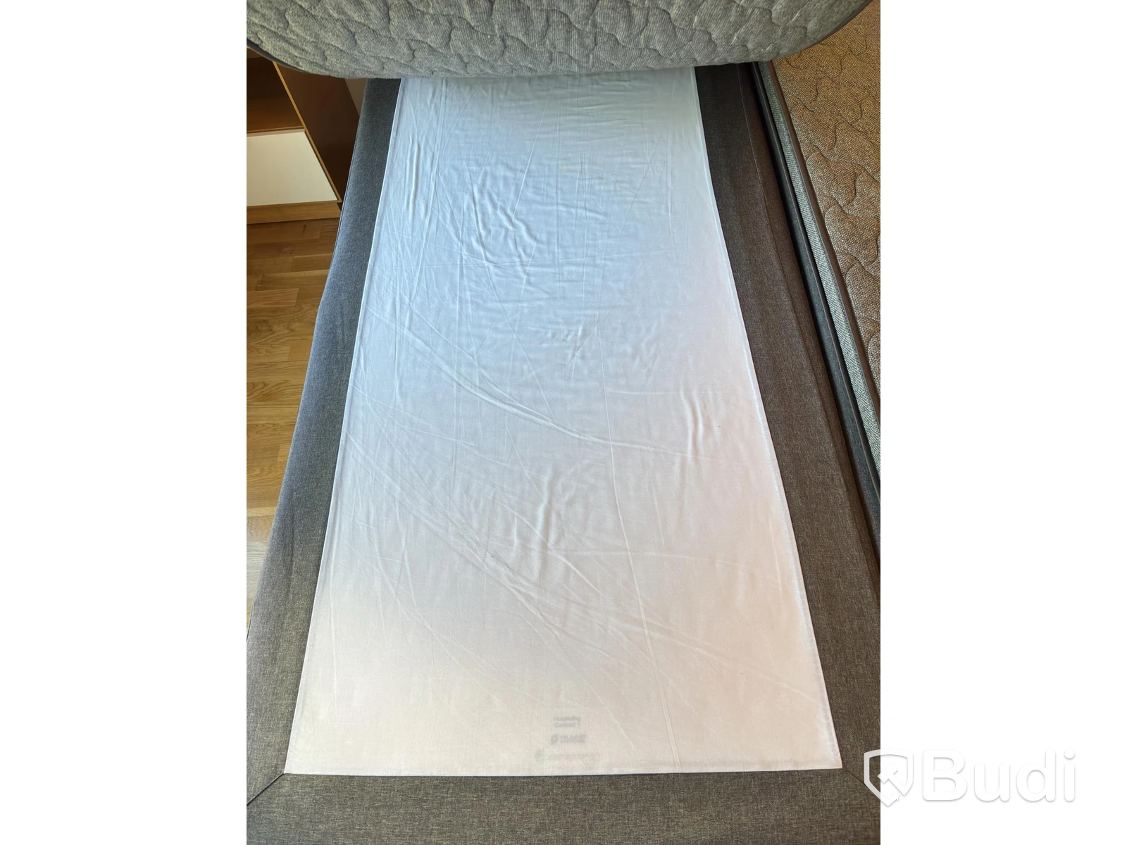 Contents of a fully furnished three-room apartment - see all images for complete contents