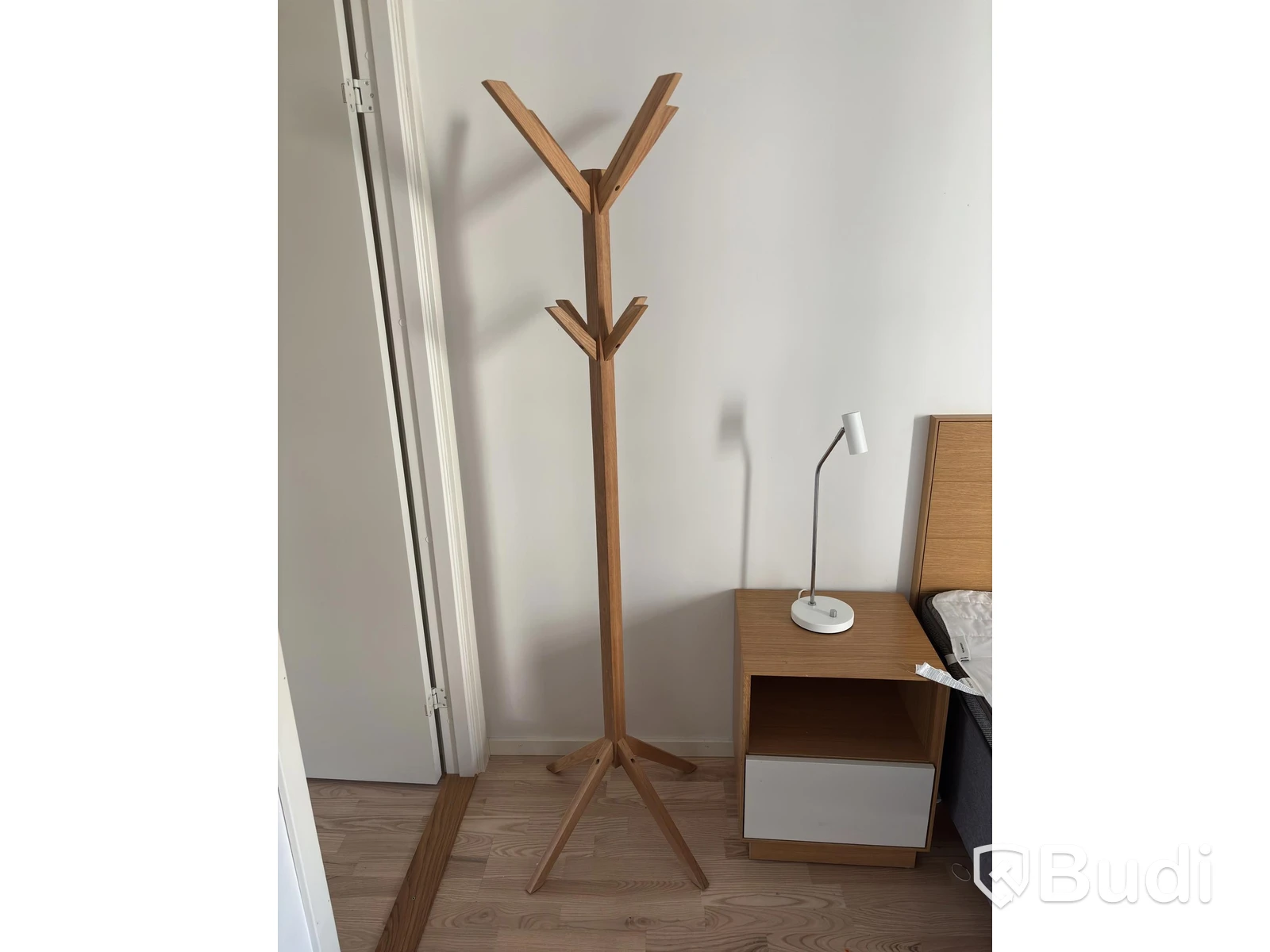Contents from a fully furnished three-room apartment – see all photos for complete contents
