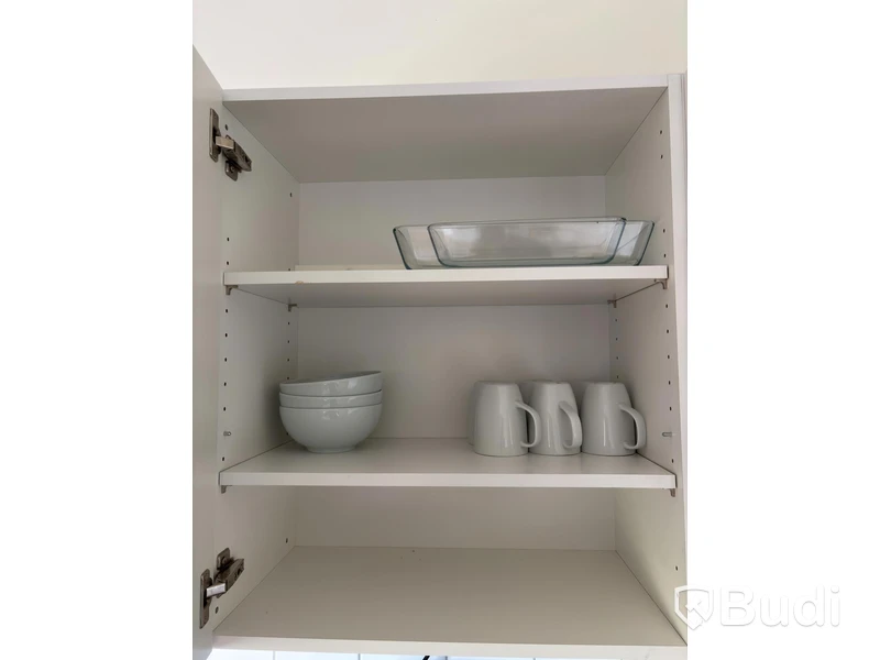 Contents from a fully furnished three-room apartment – see all photos for complete contents