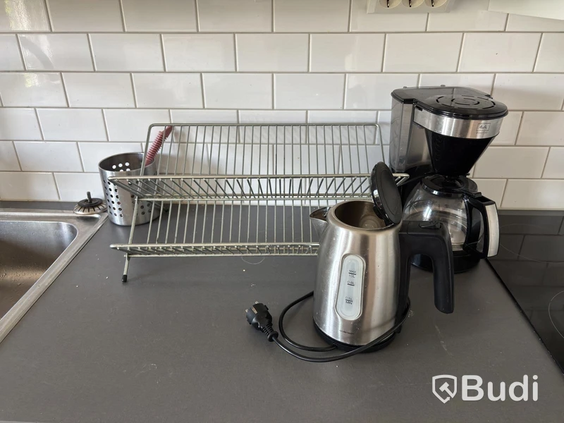 Contents from a fully furnished three-room apartment – see all photos for complete contents