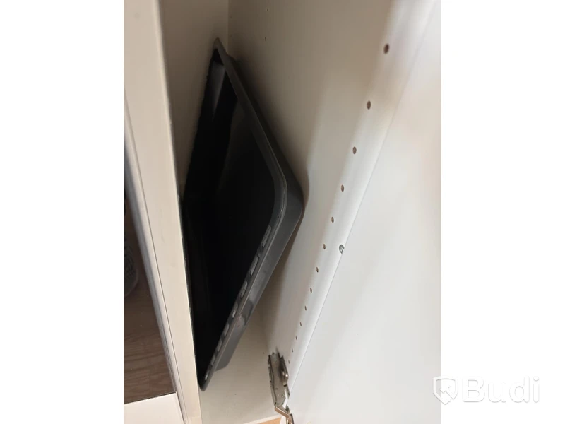 Contents from a fully furnished three-room apartment – see all photos for complete contents