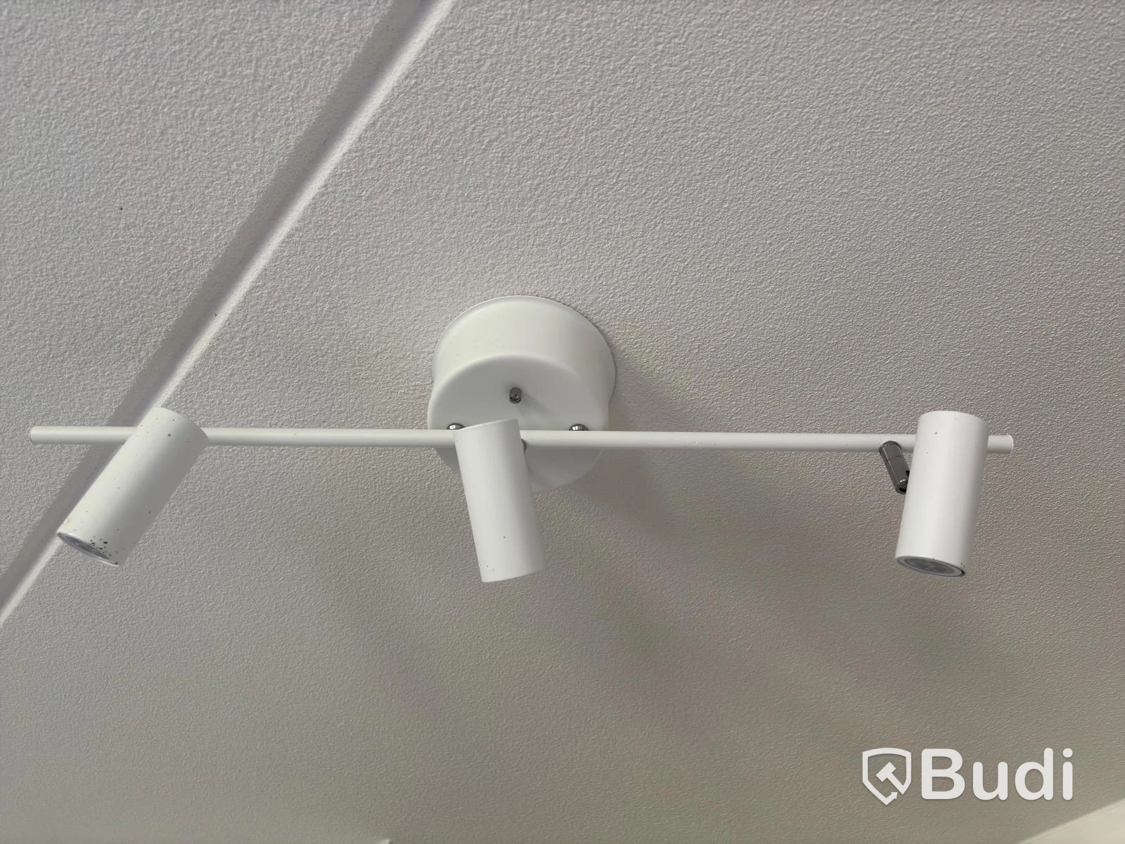 Contents from a fully furnished three-room apartment – see all photos for complete contents